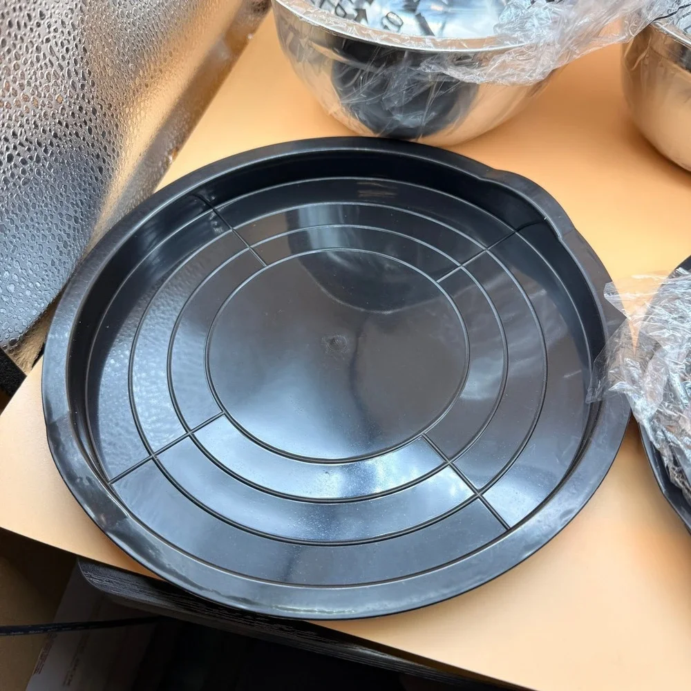 Stainless Steel Nesting Mixing Bowls Set w/ Airtight Lids & Utensils
